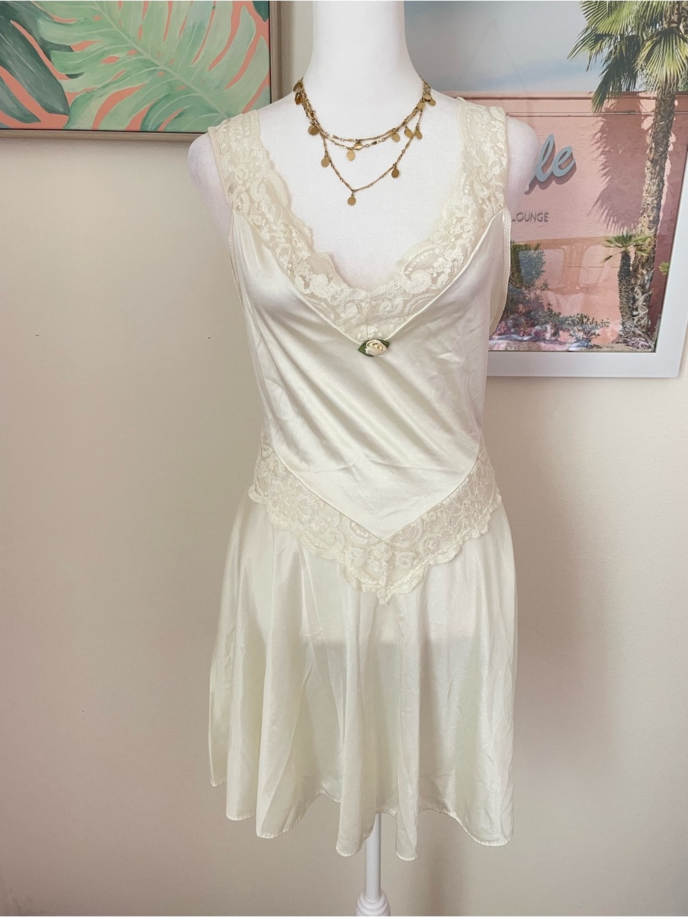 Vassarette Vintage 80s 90s Old Hollywood Lace Trim Rosette Basque Slip Dress